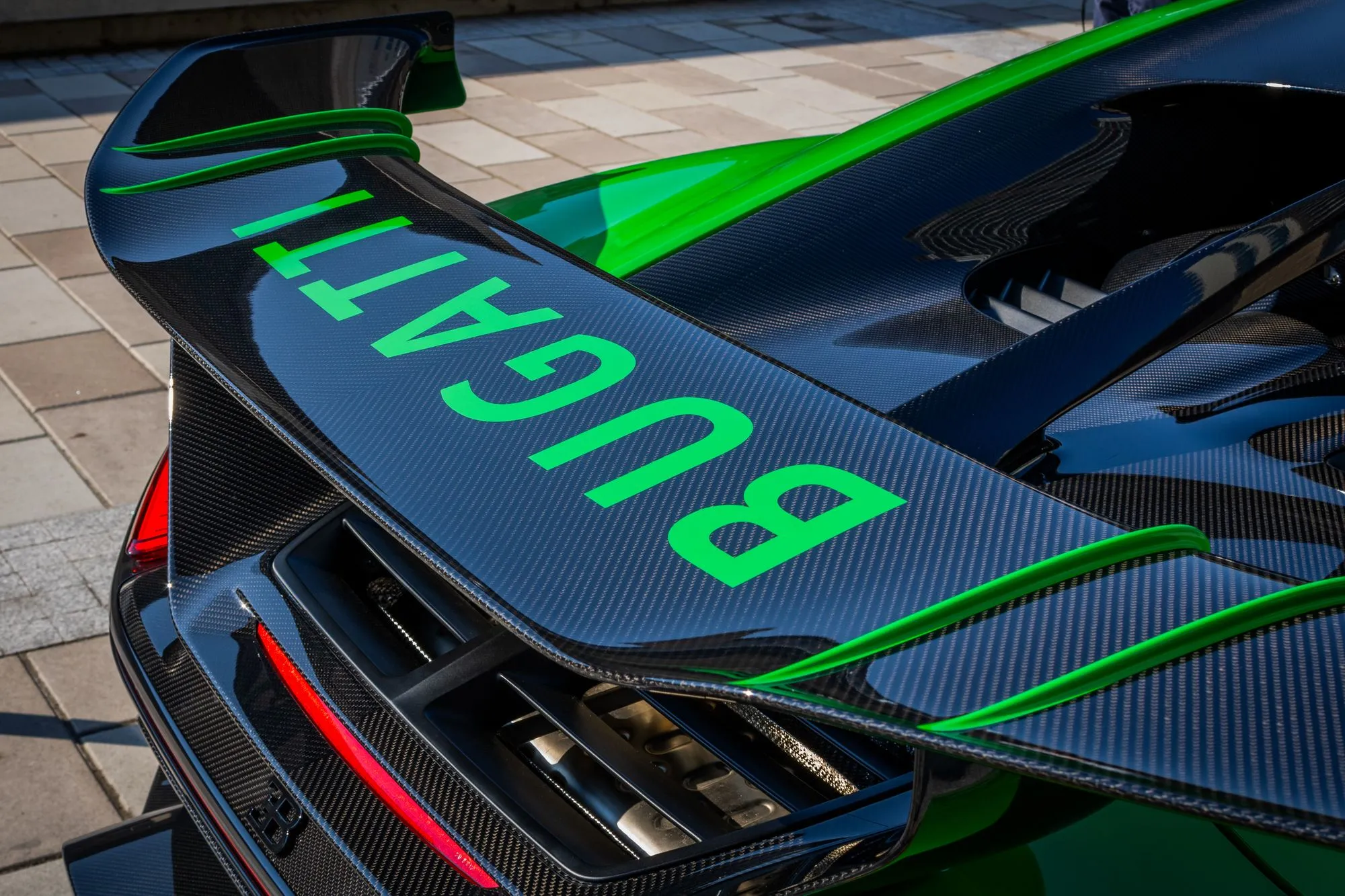 Forged & Dry Carbon