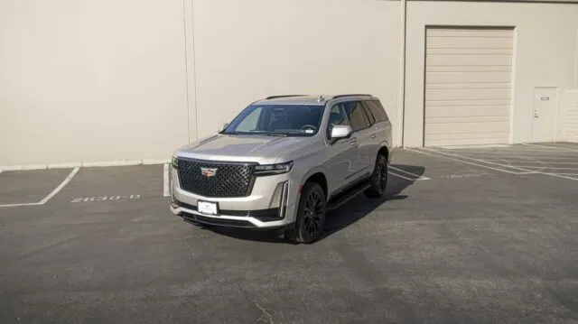 Cadillac Escalade Silver PPF Black Wheels Front Straight