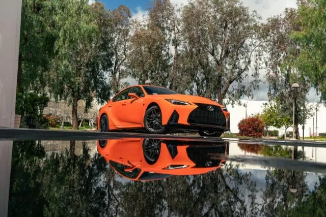 Lexus IS500 F Sport orange PPF, front reflection
