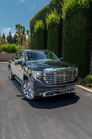 GMC Sierra Denali Gloss Black Front 3 4