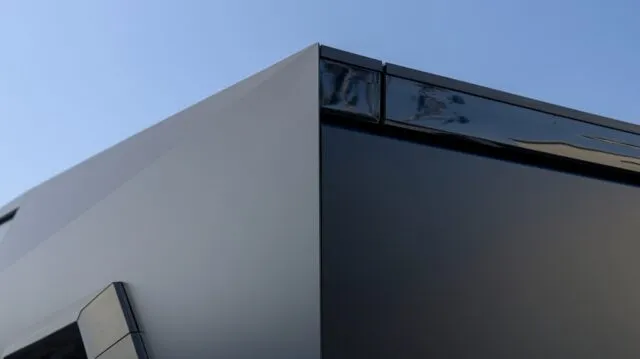 Tesla Cybertruck Two Tone Matte Gloss Black Vinyl Wrap Roof Corner Edge Detail