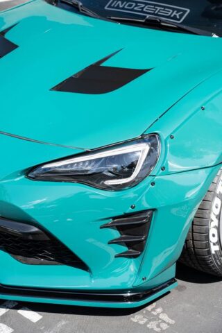 Toyota 86 Teal Chrome Vinyl Wrap Carbon Mirror Side Detail, by Wrap Labs, Westlake Village