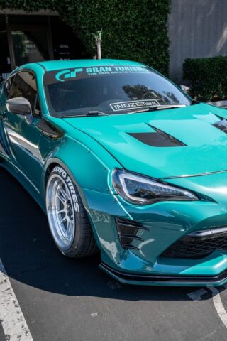 Toyota 86 Teal Chrome Vinyl Wrap Gran Turismo Windshield Detail, by Wrap Labs, Westlake Village