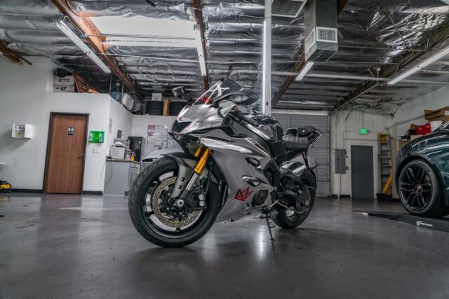 Yamaha R6 Chrome Silver Vinyl Wrap Front Head On Shop Indoor, by Wrap Labs, Westlake Village